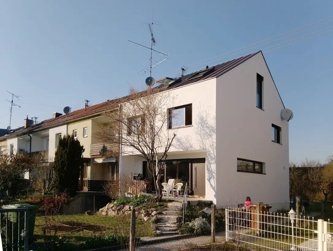 Haus ar 2